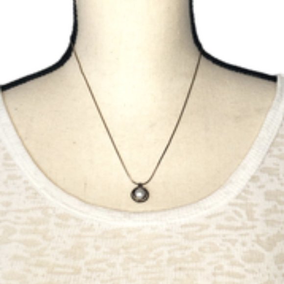 NEW Antique Embedded Pearl Pendant Necklace - Picture 3 of 3
